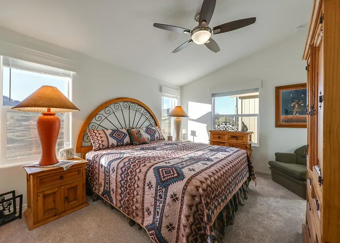 Mtn Views, 15 Mi To Dtwn Kingman: Family Home! Holiday home Kingman