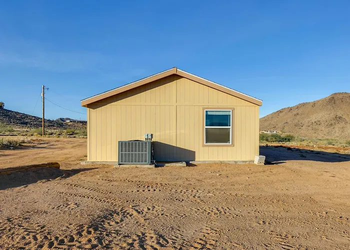 Mtn Views, 15 Mi To Dtwn Kingman: Family Home! Holiday home *
